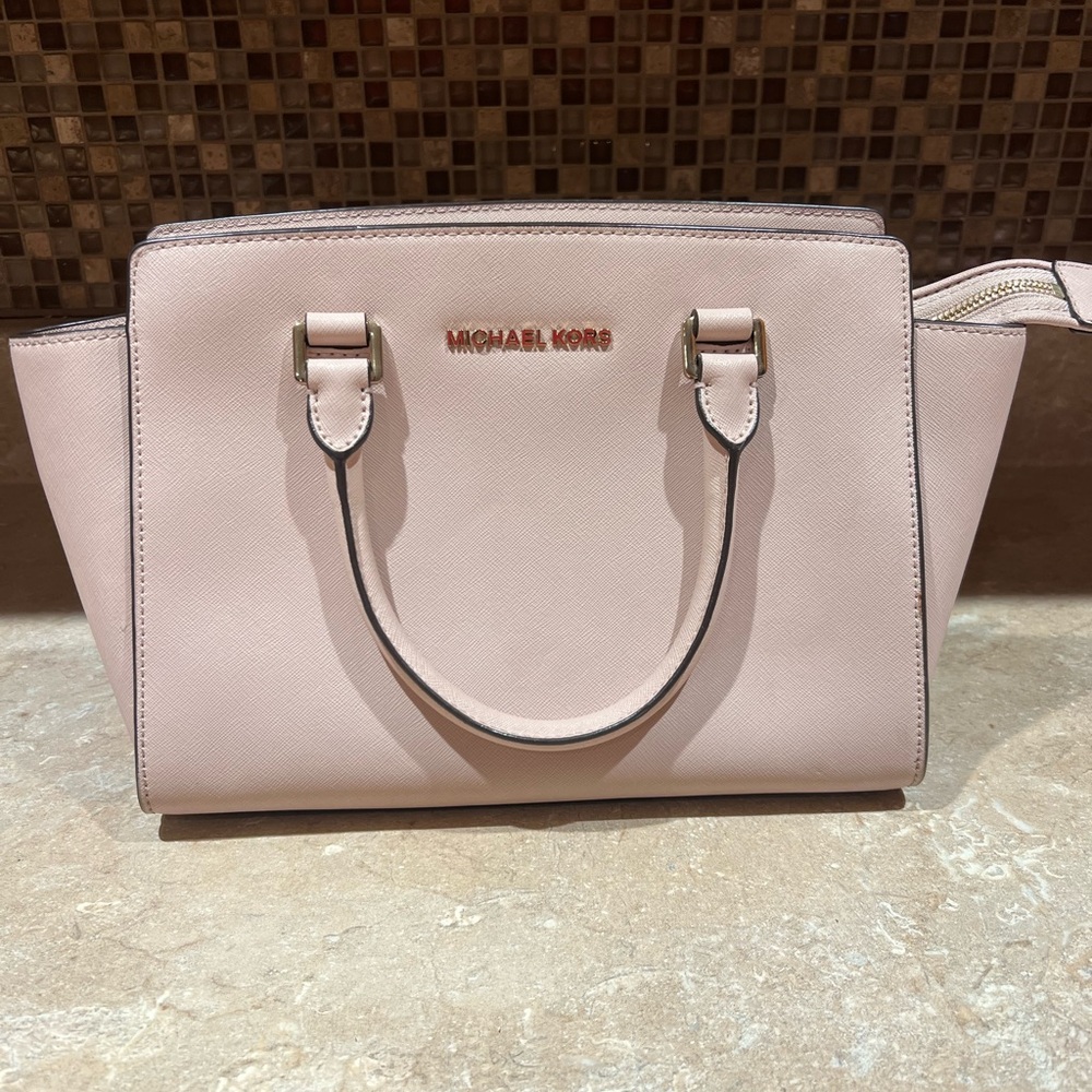Michael Kors Soft Pink Bag